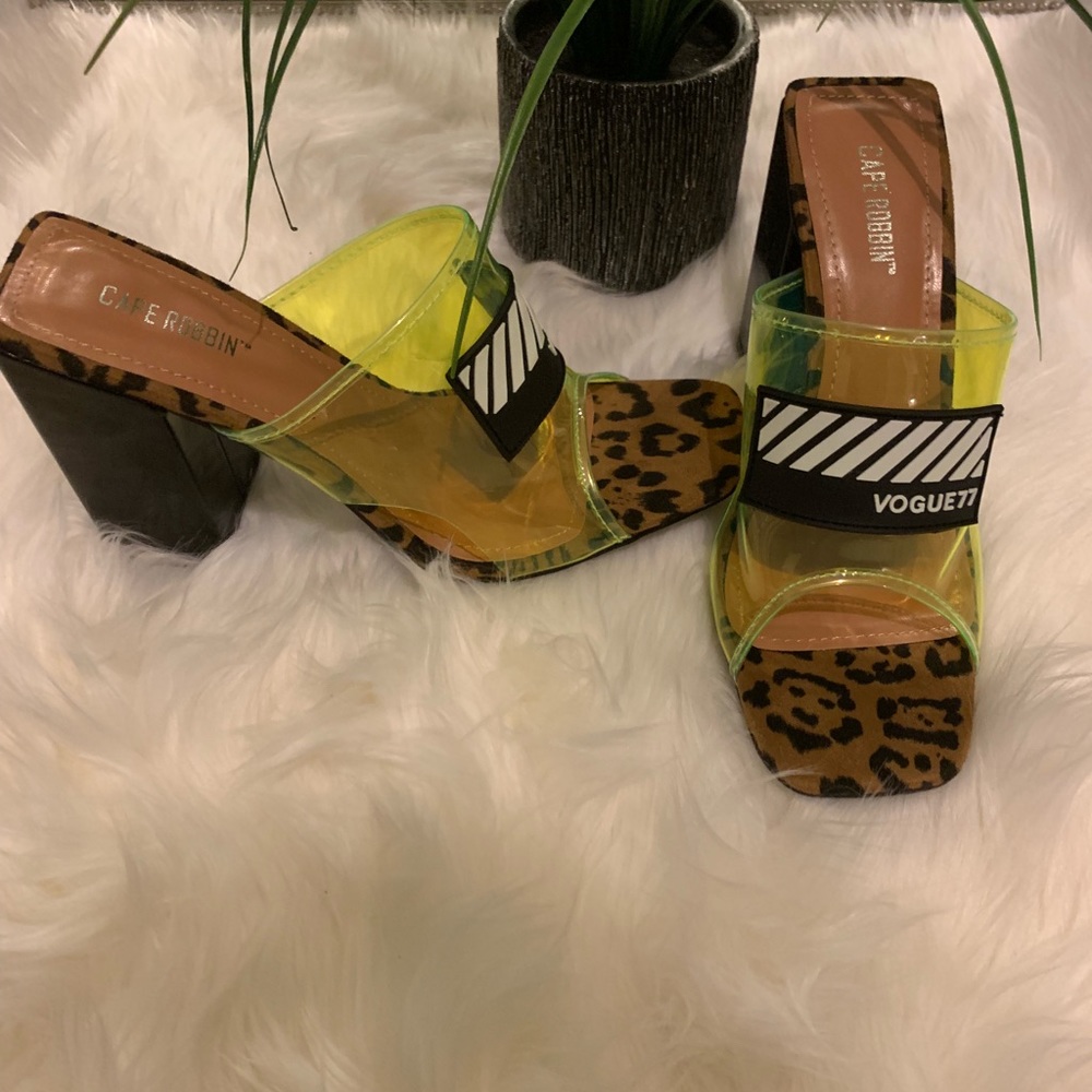 Block heel - Picture 2 of 4